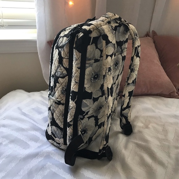 Backpack - Picture 2 of 7